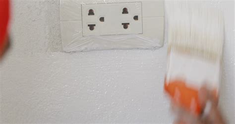 painting that plugs into wall